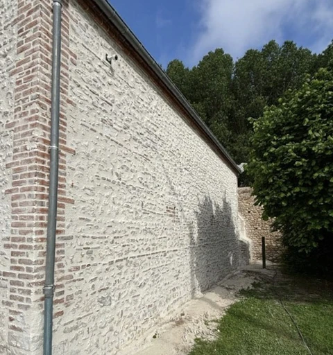 Extérieur d'un bâtiment en cours de ravalement